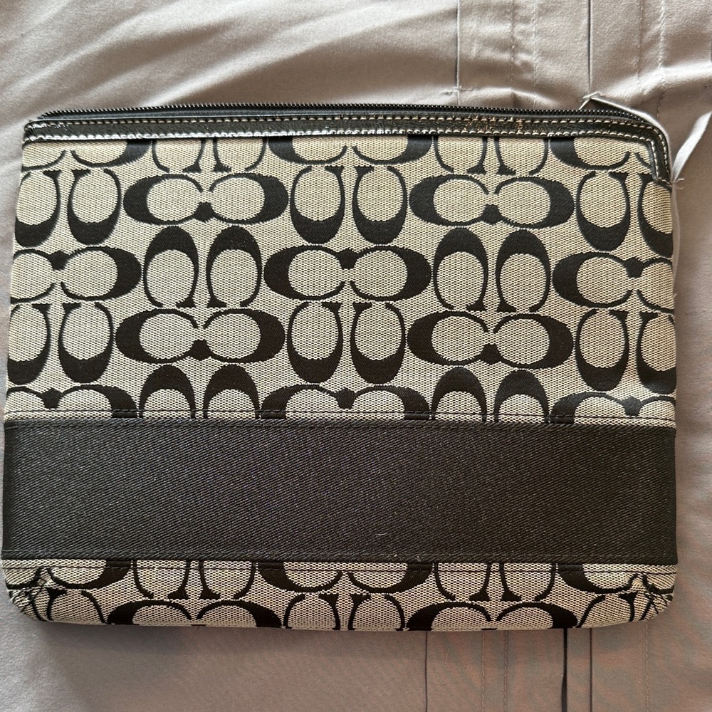 Coach Black and Cream Tablet I-pad  Case